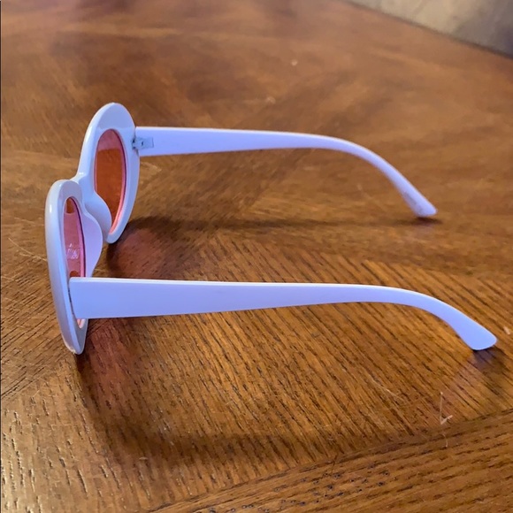 White and Pink Sunglasses - Picture 2 of 4